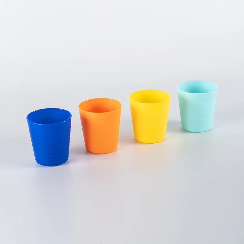 Plastikowy kubek